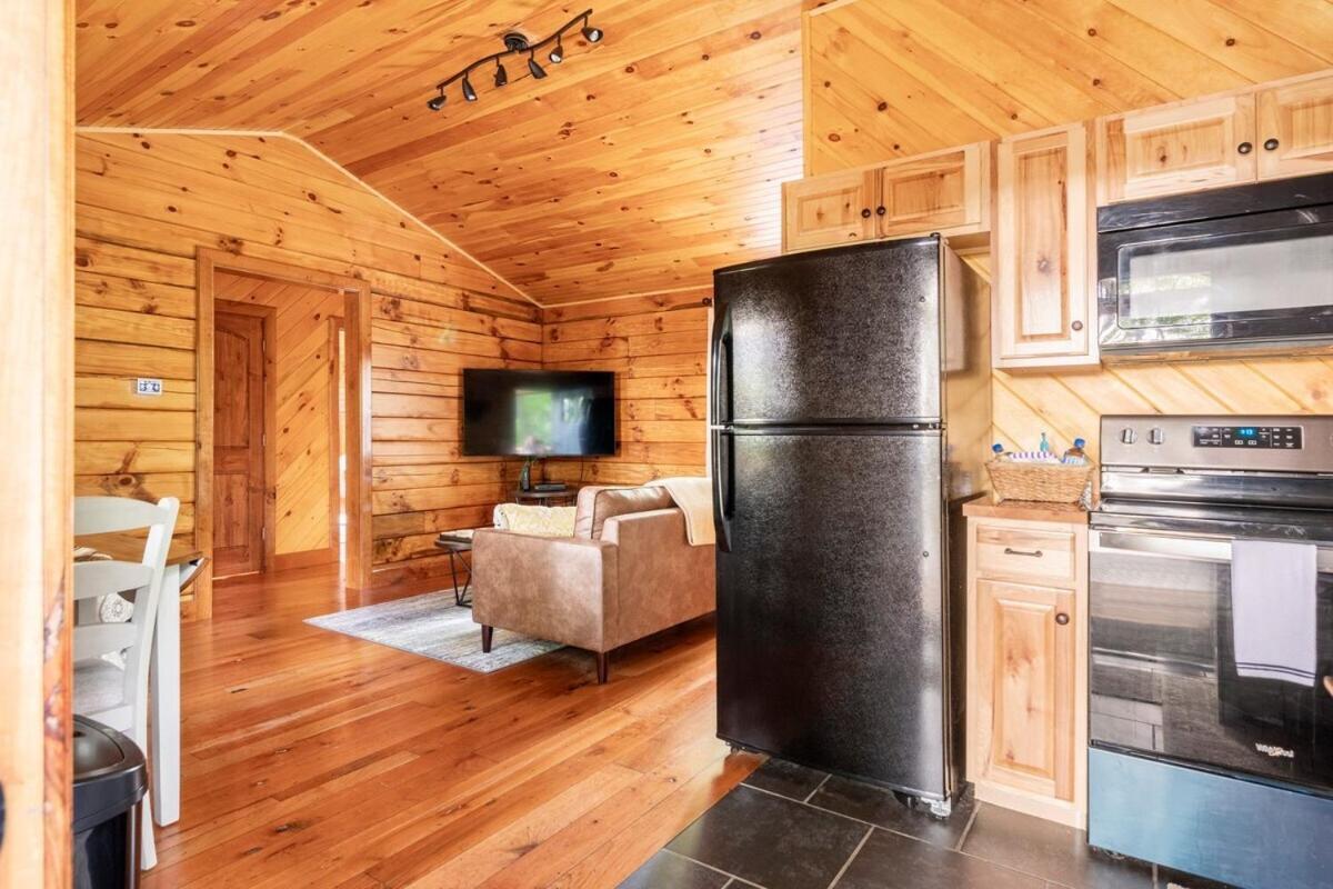 Secluded Wooded Cabin Near The Hocking Hills New Straitsville Exterior foto